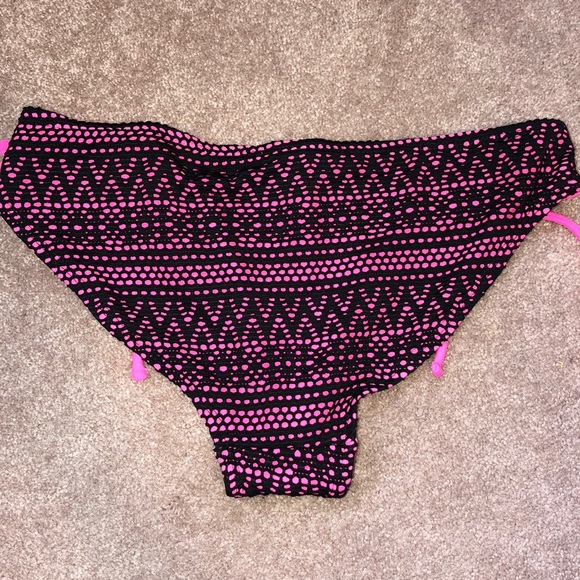 Bathing suit bottom - Picture 3 of 3